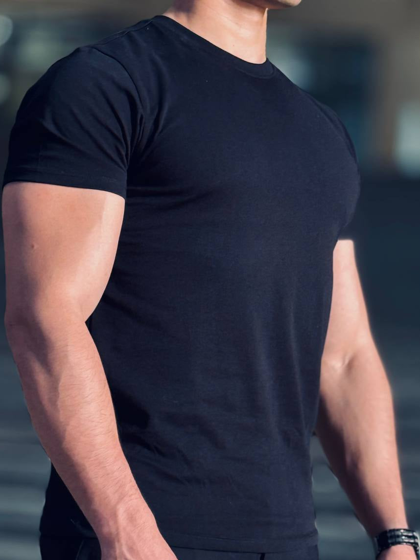 Black Tee