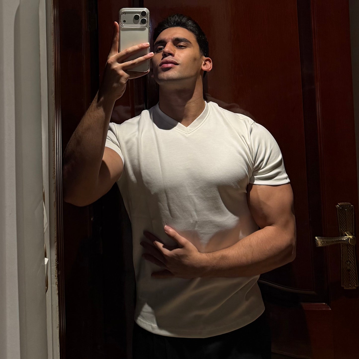 AA V TEE (WHITE)