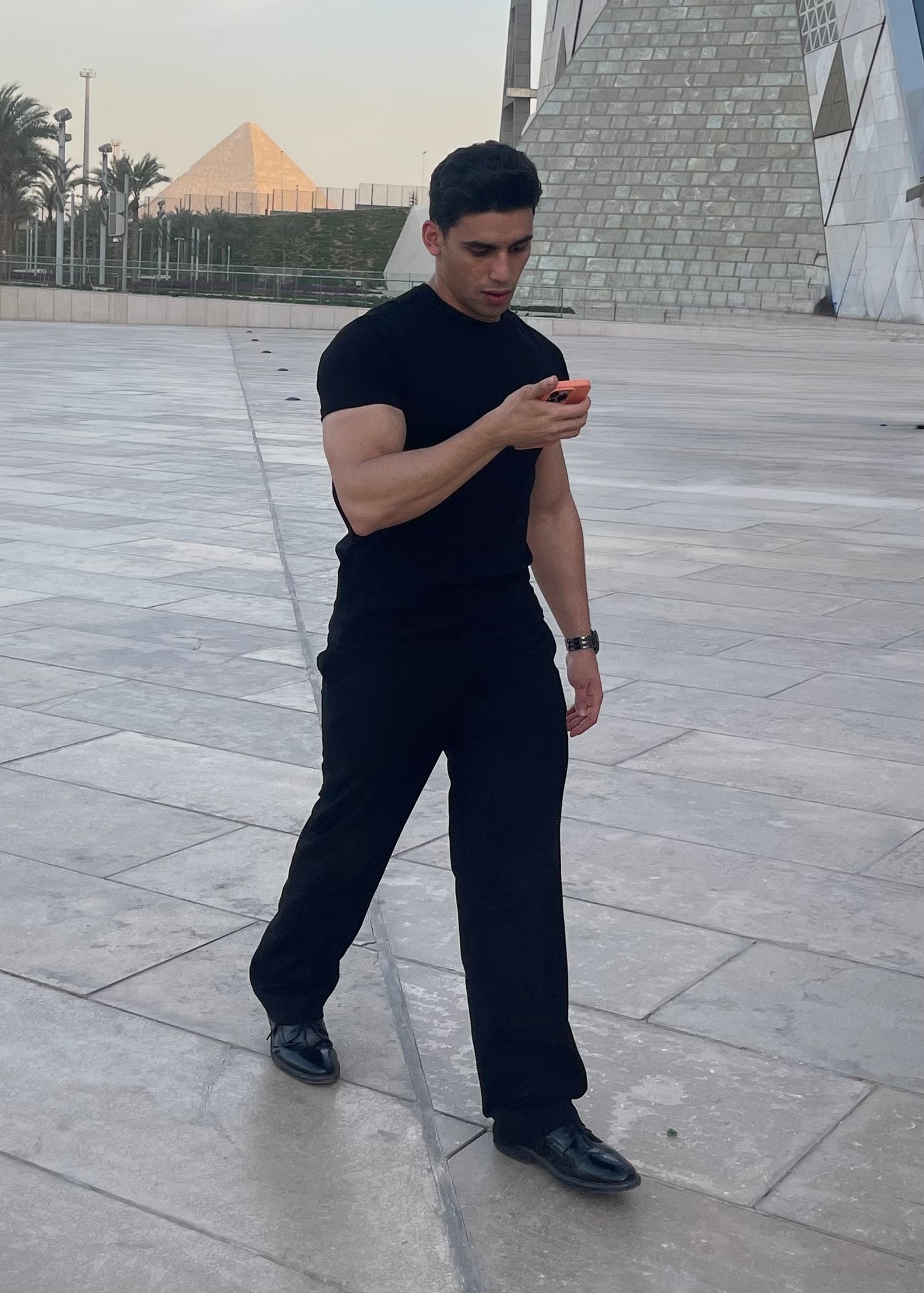 PLEATED TROUSERS