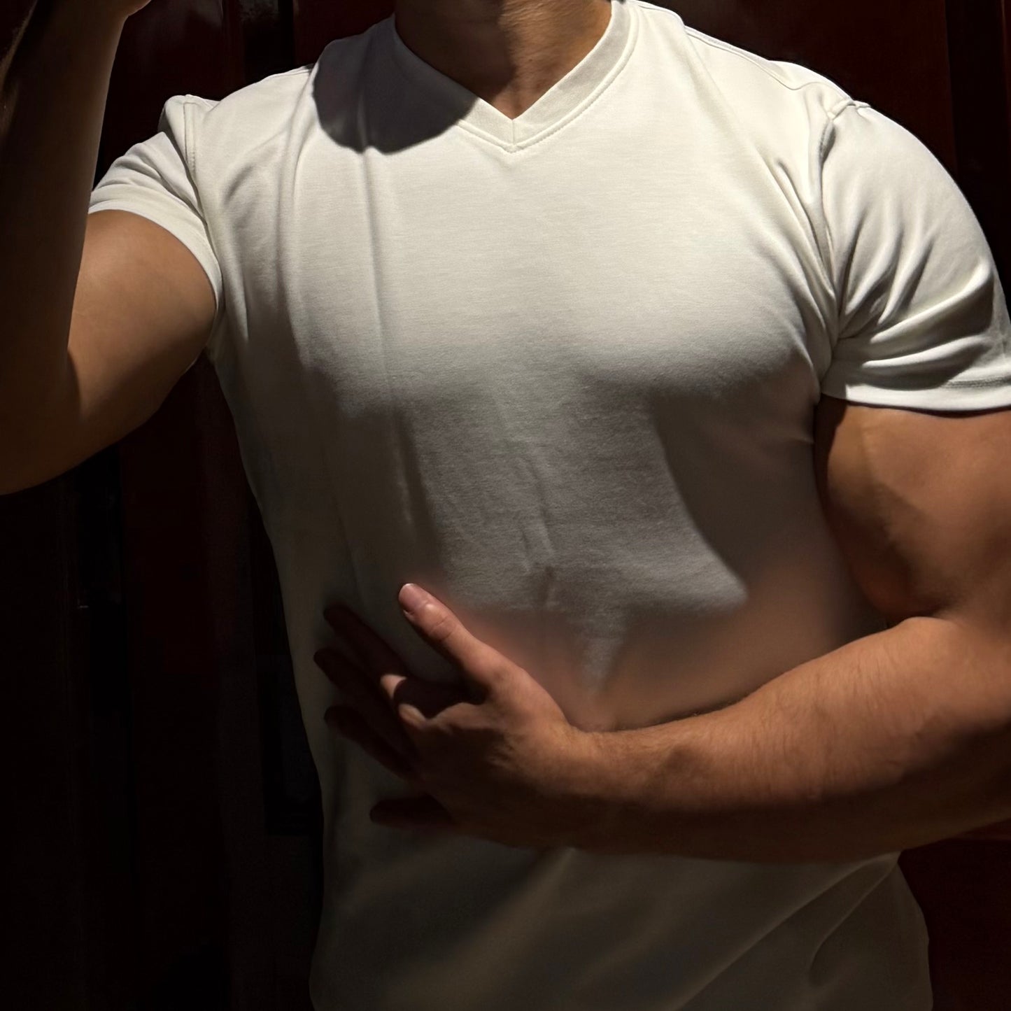 AA V TEE (WHITE)