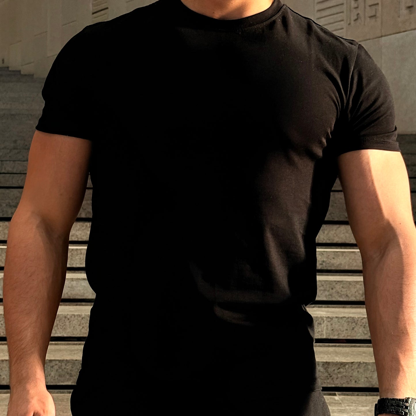 Black Tee